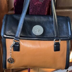 DKNY  vintage  shoulder bag  large leather  black/brown. Silvertone HW. Excellen